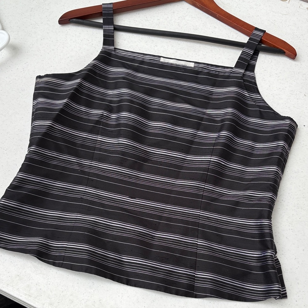 Casual Corner Annex 100% Silk Striped Tank Top Black & White – Size 8